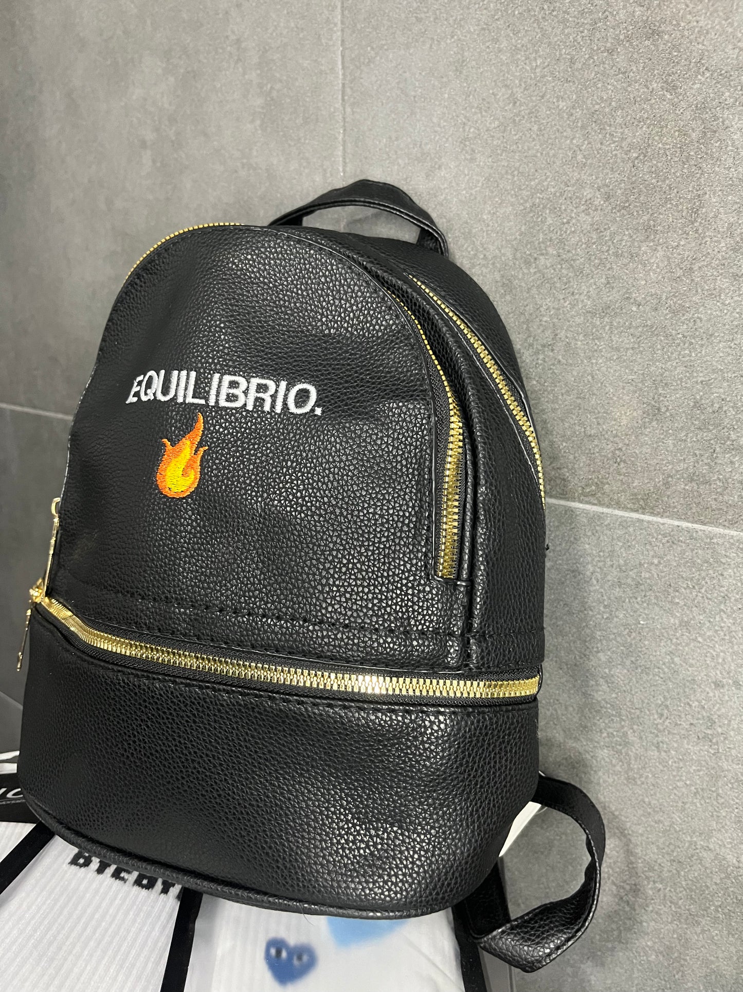 Zainetto in pelle personalizzato