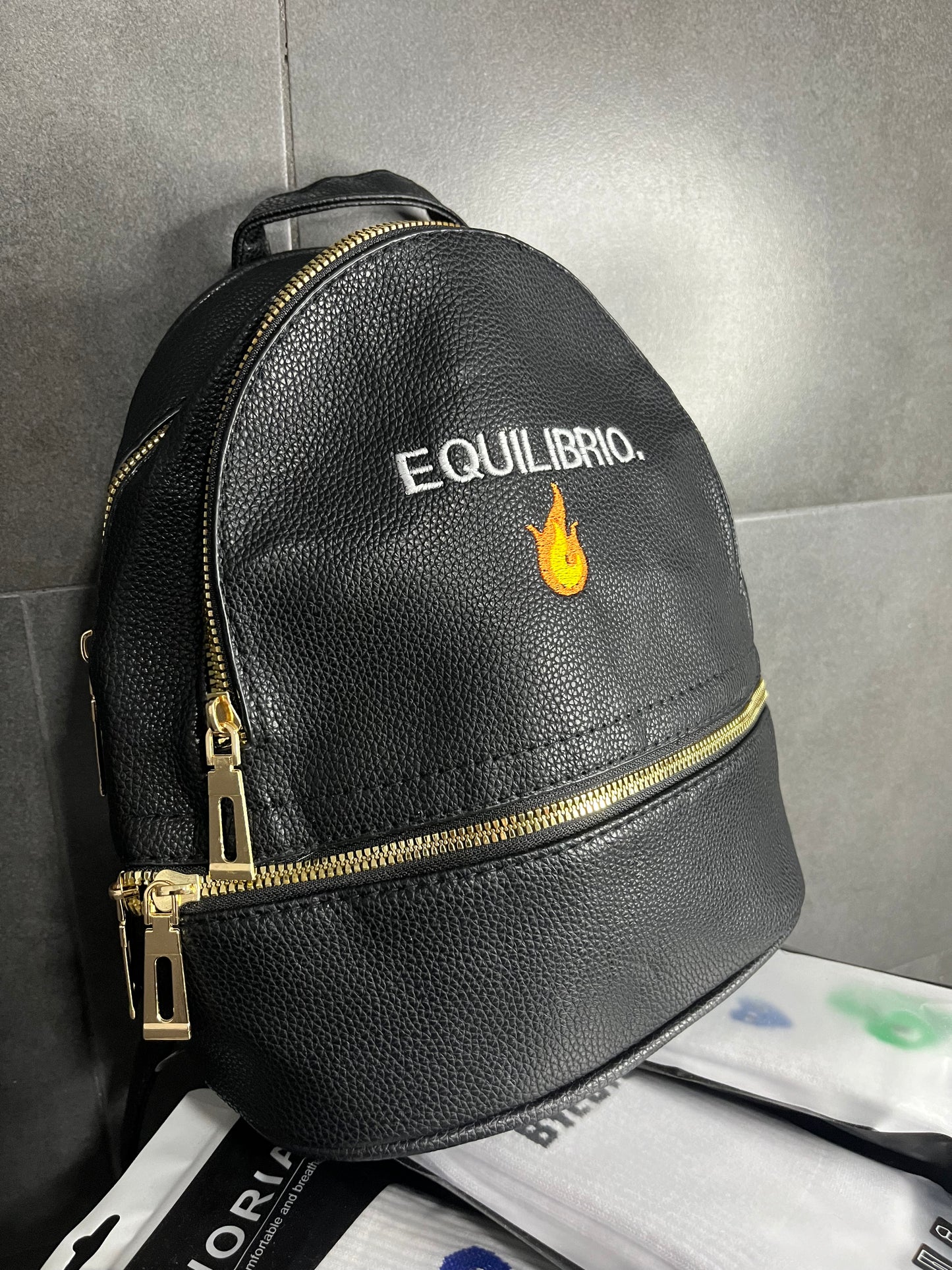 Zainetto in pelle personalizzato